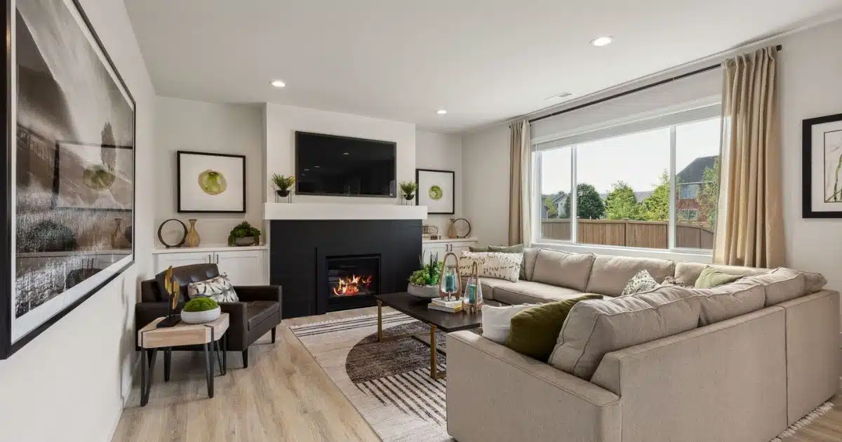 Soundbuilt Homes beautiful living room in Mountain Meadows in Yelm.